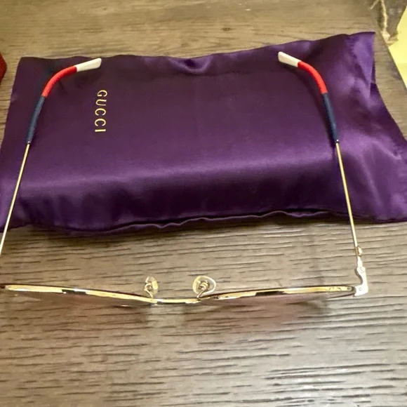 Sunglasses - Picture 4 of 6